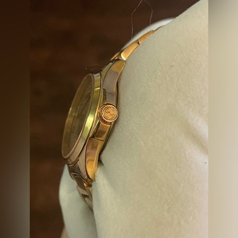 GUCCI G-Timeless 126.5 ROSE GOLD LADIES WATCH - Picture 6 of 12
